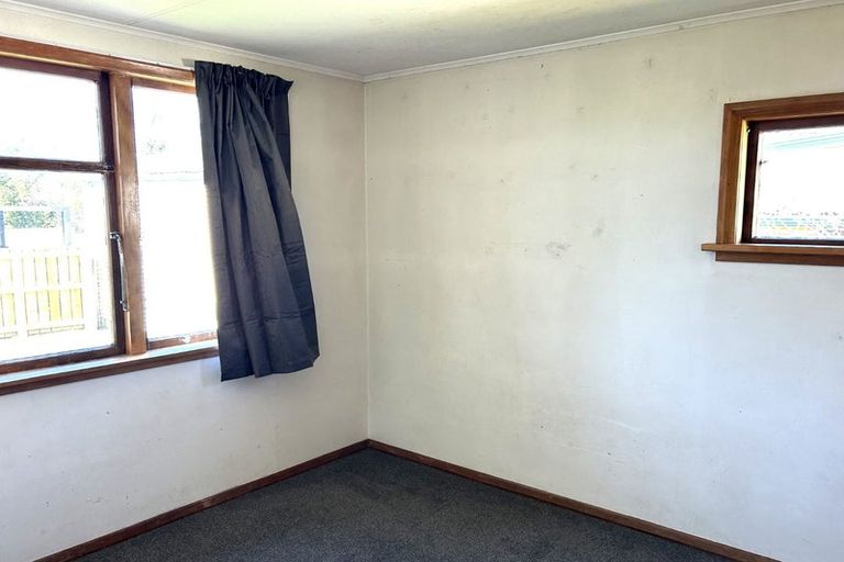 Photo of property in 74 Lincoln Road, Masterton, 5810