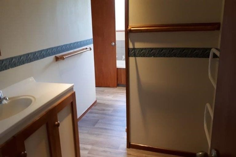 Photo of property in 16 Hewitts Road, Woodend, 7610