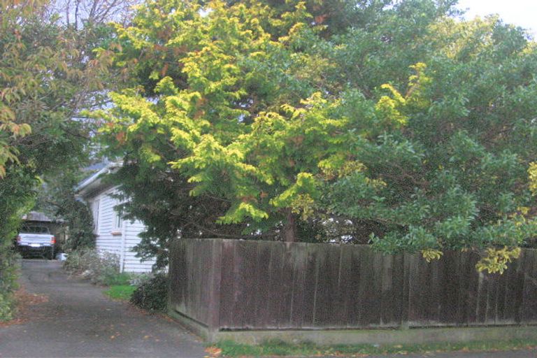 Photo of property in 18a Fuller Grove, Woburn, Lower Hutt, 5010