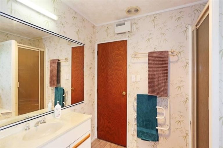 Photo of property in 9 Green Lane, Pukekohe, 2120