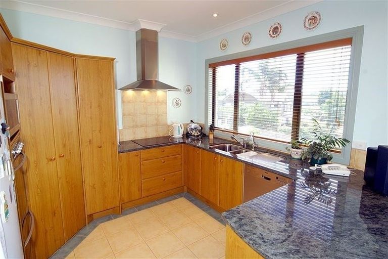 Photo of property in 51 Clansman Terrace, Gulf Harbour, Whangaparaoa, 0930