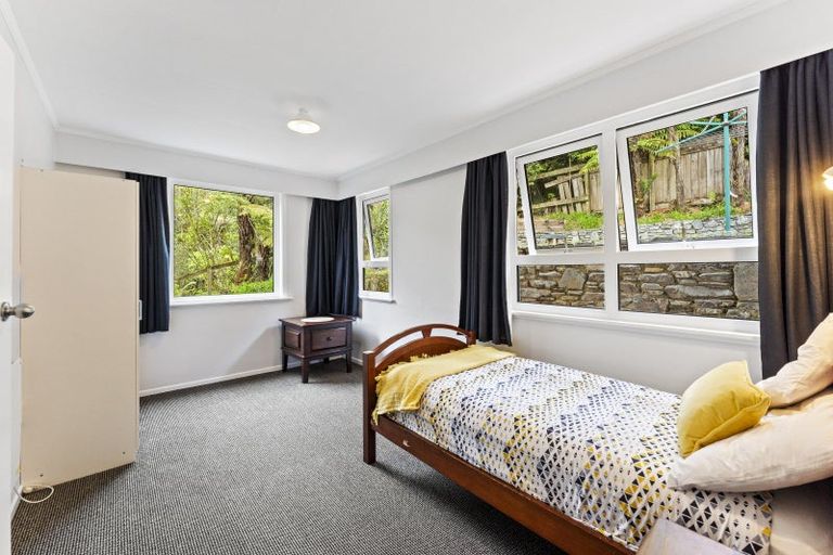 Photo of property in 24 Jocelyn Crescent, Pinehaven, Upper Hutt, 5019