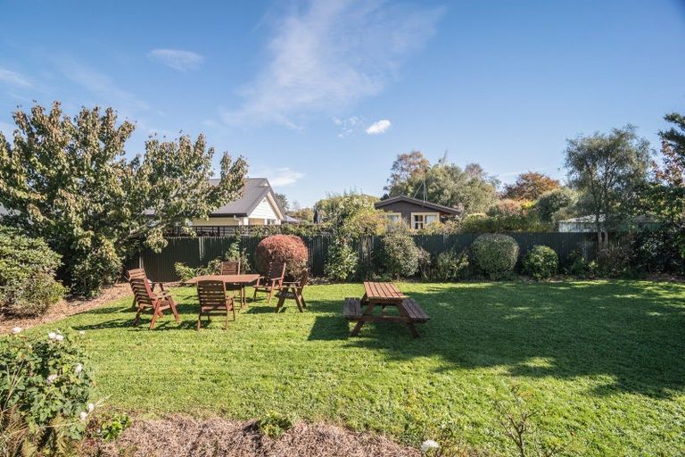 Photo of property in 37 Saint Leonards Road, Temuka, 7920