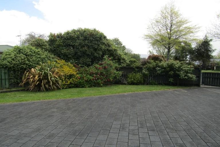 Photo of property in 12 Marotoa Grove, Turangi, 3334