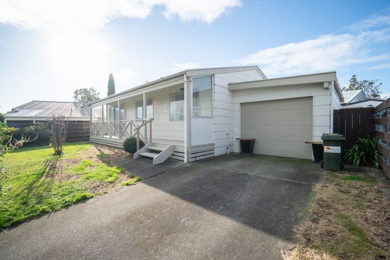 Photo of property in 25a Rosedale Crescent, Cloverlea, Palmerston North, 4412