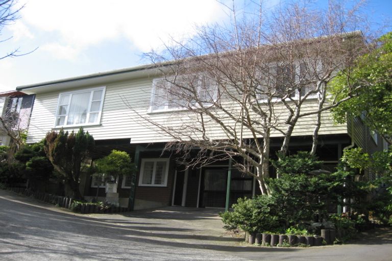 Photo of property in 78 Parkvale Road, Karori, Wellington, 6012