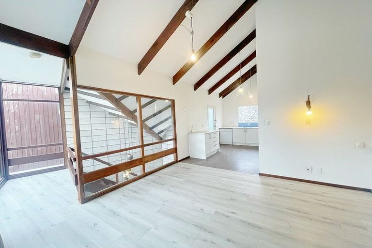 Photo of property in 2/22 Craig Road, Milford, Auckland, 0620