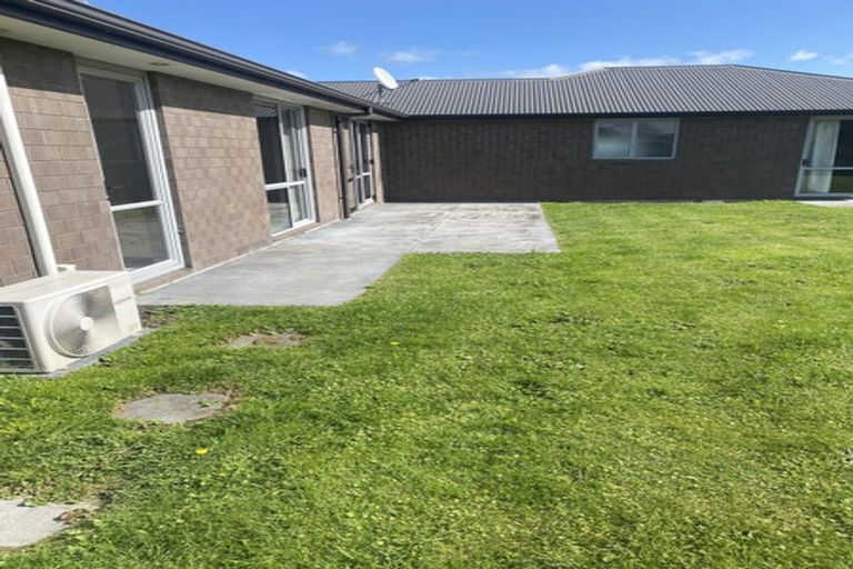 Photo of property in 8 Waltham Place, Rototuna North, Hamilton, 3210