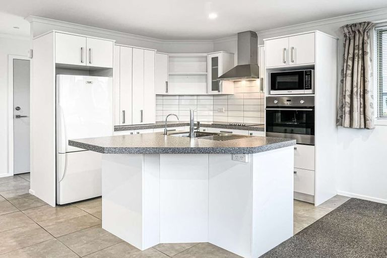 Photo of property in Henry Russell Estate, 8/36 Belgrove Drive, Waipukurau, 4200