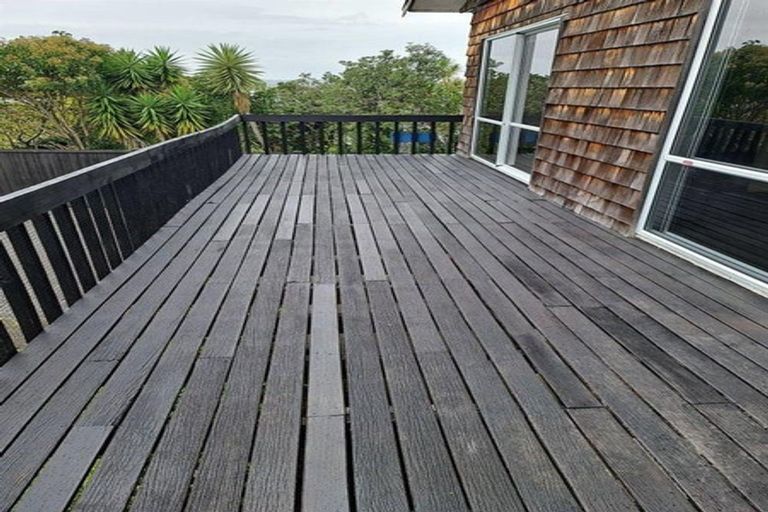 Photo of property in 84a Marine Parade, Mellons Bay, Auckland, 2014