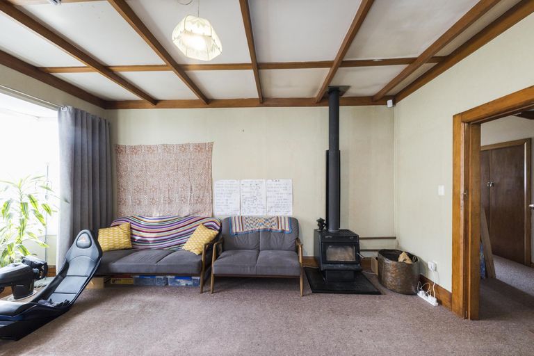 Photo of property in 10 Stewart Crescent, Hokowhitu, Palmerston North, 4410