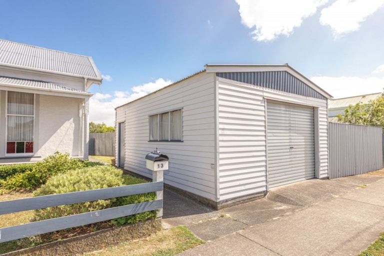 Photo of property in 13 Burton Avenue, Whanganui East, Whanganui, 4500