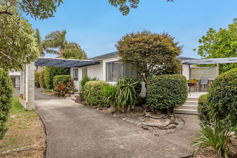 Photo of property in 137 Brightside Road, Stanmore Bay, Whangaparaoa, 0932