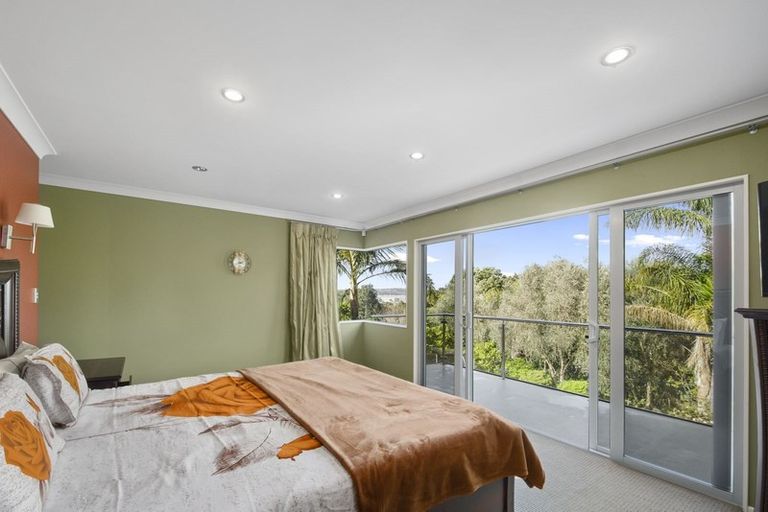 Photo of property in 11 Mistral Place, West Harbour, Auckland, 0618