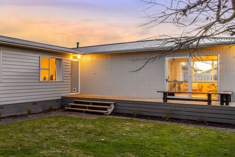 Photo of property in 52a Winchester Street, Levin, 5510