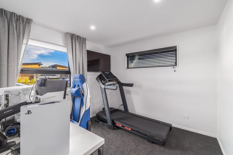 Photo of property in 5 Chrysolite Place, Belfast, Christchurch, 8051