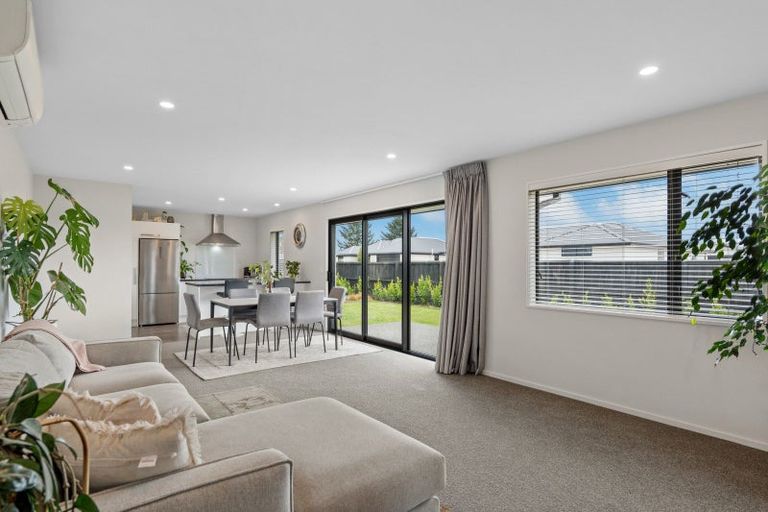 Photo of property in 17 Owen Drive, Darfield, 7510