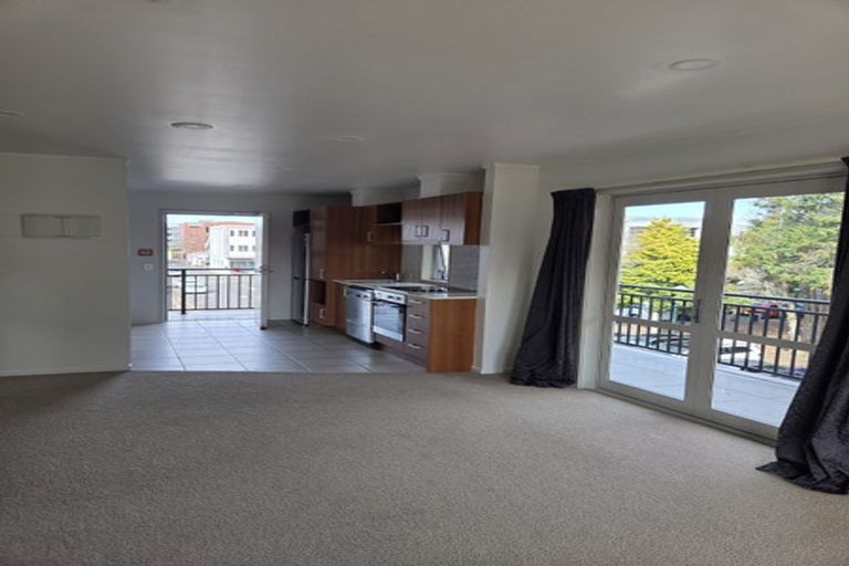 Photo of property in The Grand Apartments, 2a/4 Kell Drive, Albany, Auckland, 0632