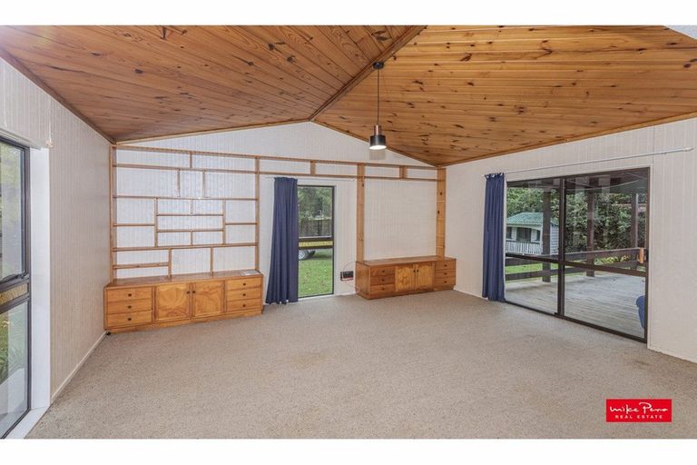 Photo of property in 1 Clark Street, Hikurangi, 0114