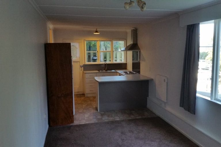 Photo of property in 2/12 Halifax Street, Kingston, Wellington, 6021