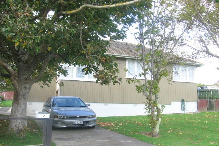 Photo of property in 2 Brown Grove, Ranui, Porirua, 5024