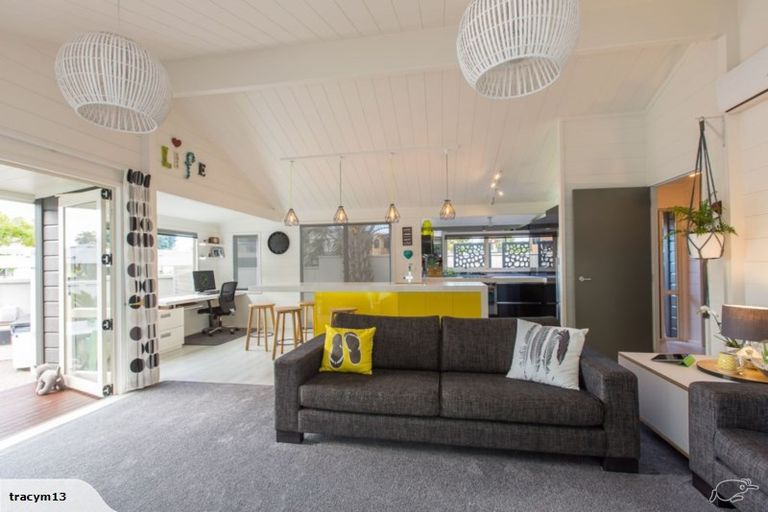 Photo of property in 32 Pacific Avenue, Mount Maunganui, 3116