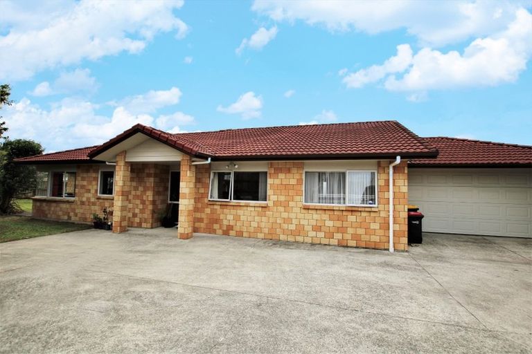 Photo of property in 36 Norm Pellow Drive, Manurewa, Auckland, 2105