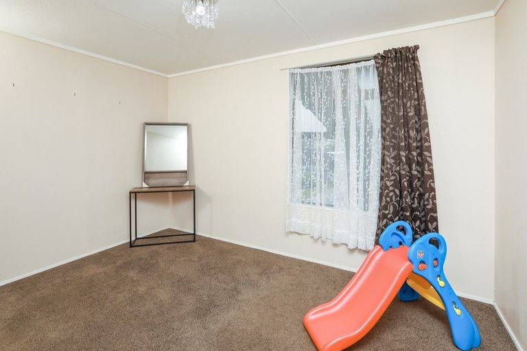 Photo of property in 42 Lindsay Crescent, Nawton, Hamilton, 3200