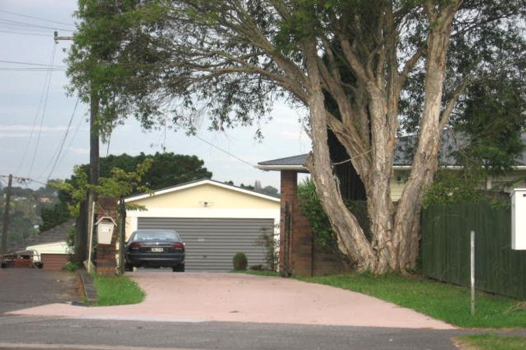 Photo of property in 72 Glengarry Road, Glen Eden, Auckland, 0602