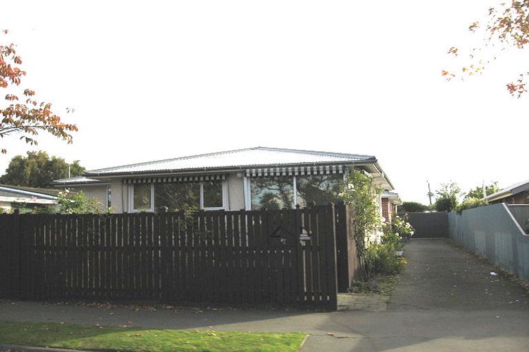 Photo of property in 2/7 Ashfield Place, Ilam, Christchurch, 8041