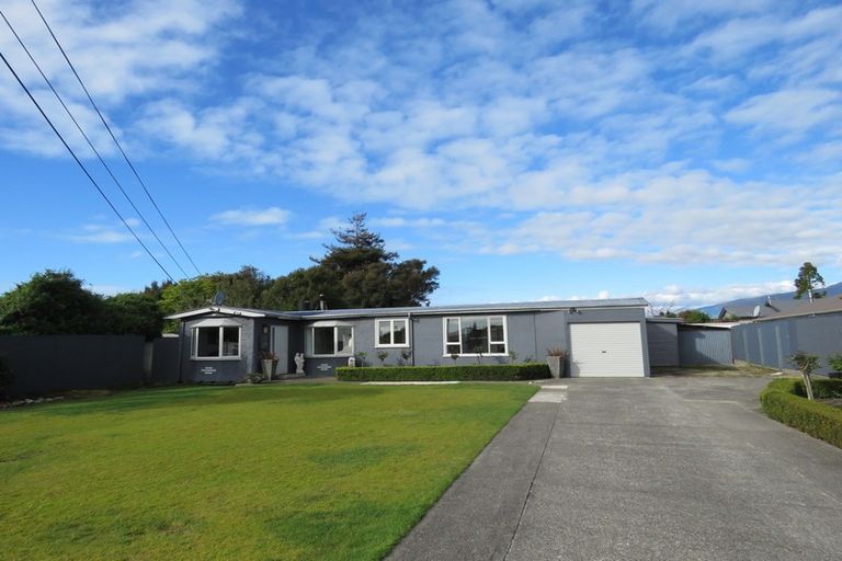 Photo of property in 115 Russell Street, Westport, 7825