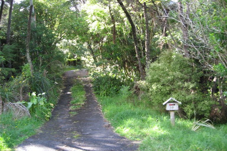 Photo of property in 10 Ocean View Road, Huia, Auckland, 0604