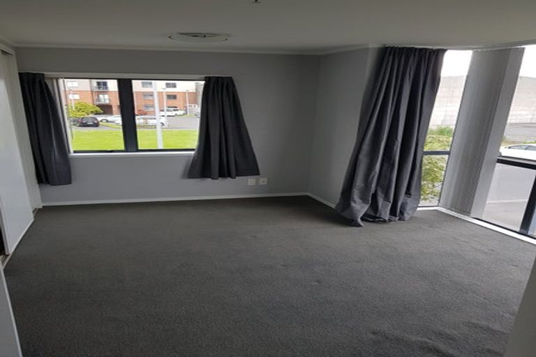 Photo of property in 1a/8 Crown Lynn Place, New Lynn, Auckland, 0600