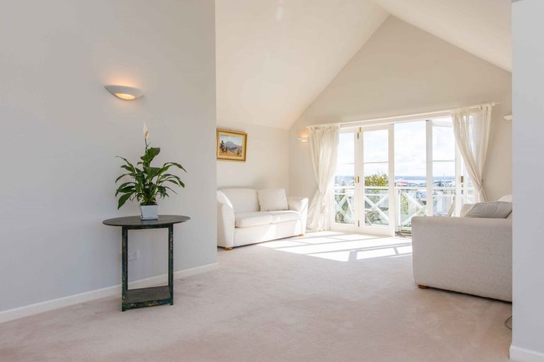 Photo of property in 41 Saint Georges Bay Road, Parnell, Auckland, 1052