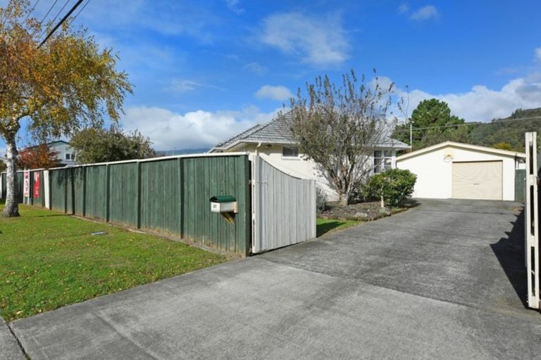 Photo of property in 27 Maclean Street, Wallaceville, Upper Hutt, 5018