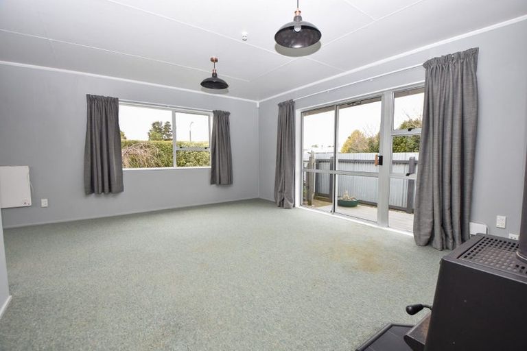 Photo of property in 12 Moore Crescent, Carterton, 5713