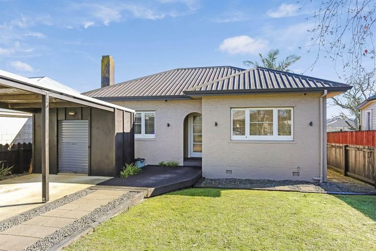 Photo of property in 247 Victoria Street West, Pukekohe, 2120