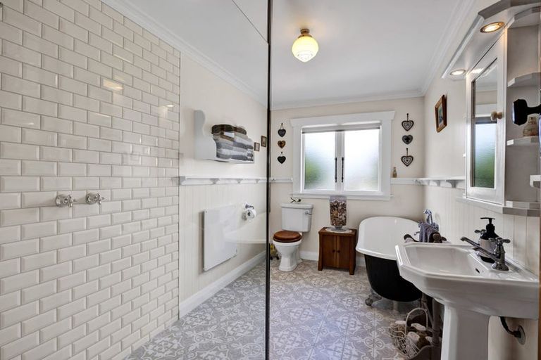 Photo of property in 11 Witiora Road, Oaonui, Opunake, 4681