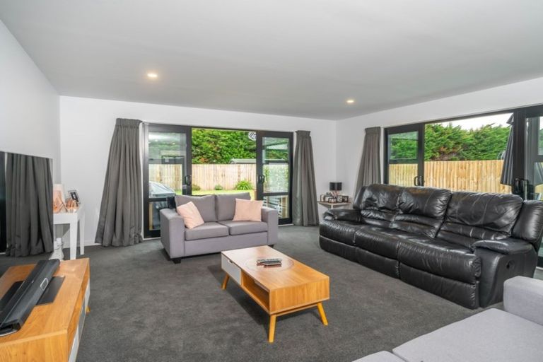 Photo of property in 15 Robert Duncan Road, Belfast, Christchurch, 8051