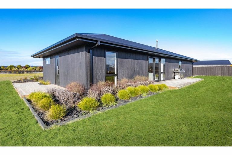 Photo of property in 1 Hampton Drive, Swannanoa, 7692