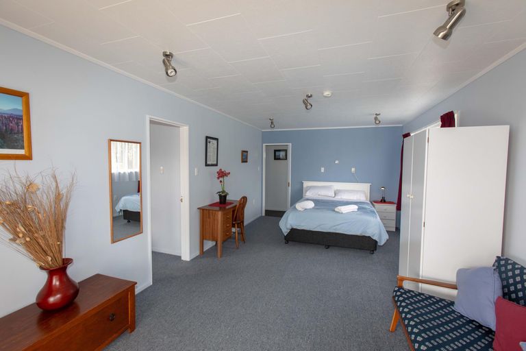 Photo of property in 16 O'neill Place, Lake Tekapo, 7999