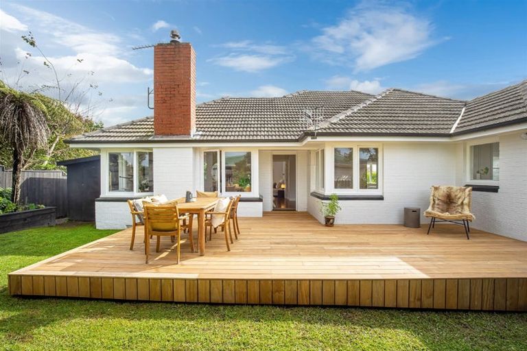 Photo of property in 1/41 College Road, Northcote, Auckland, 0627