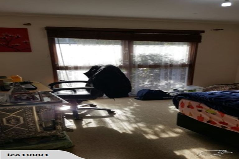 Photo of property in 212 Forrest Hill Road, Forrest Hill, Auckland, 0620