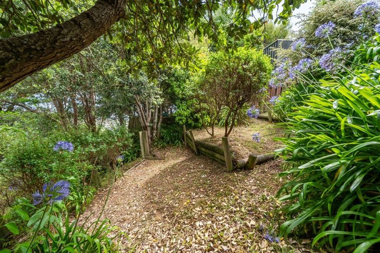 Photo of property in 11 Moray Place, Papakowhai, Porirua, 5024