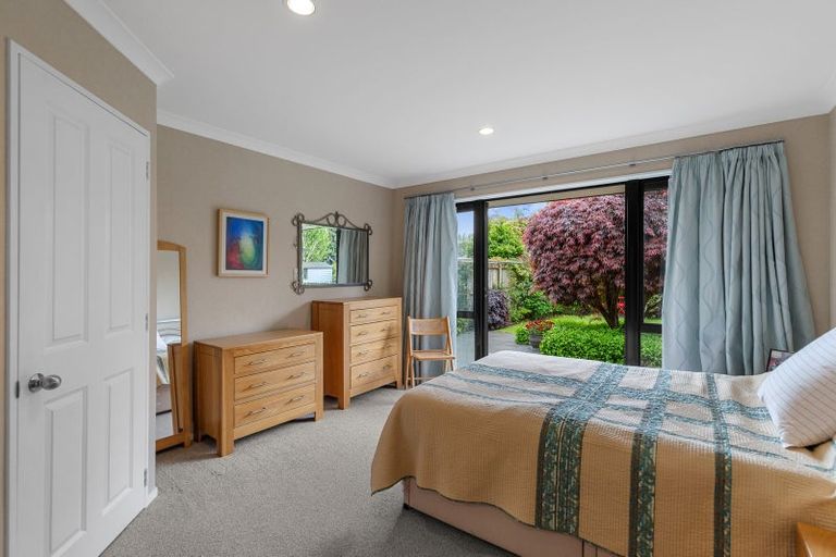 Photo of property in 5 Chesterton Drive, Leamington, Cambridge, 3432