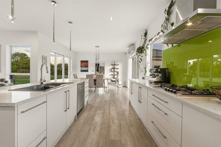 Photo of property in 1 Ngaire Close, Wainui, Silverdale, 0994
