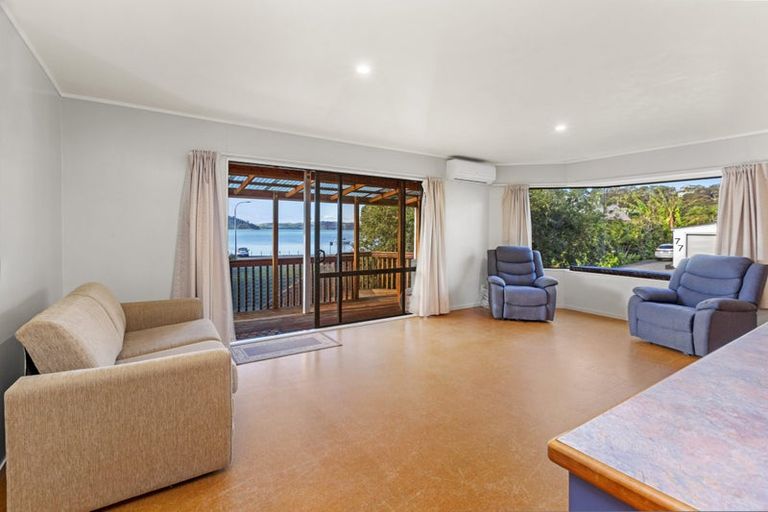 Photo of property in 50 Lorenzen Bay Road, Raglan, 3225
