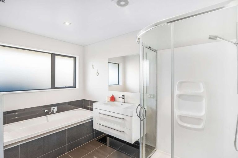 Photo of property in 10 Te Whariki Street, Marshland, Christchurch, 8083