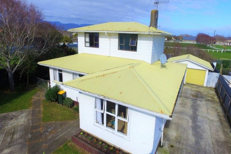 Photo of property in 20 Forth Street, Levin, 5510