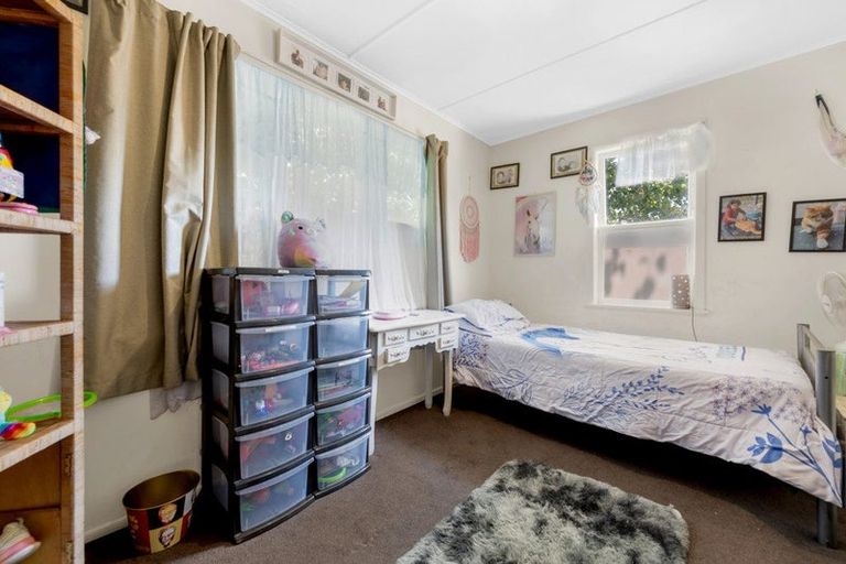 Photo of property in 22 Adams Road, Manurewa, Auckland, 2102